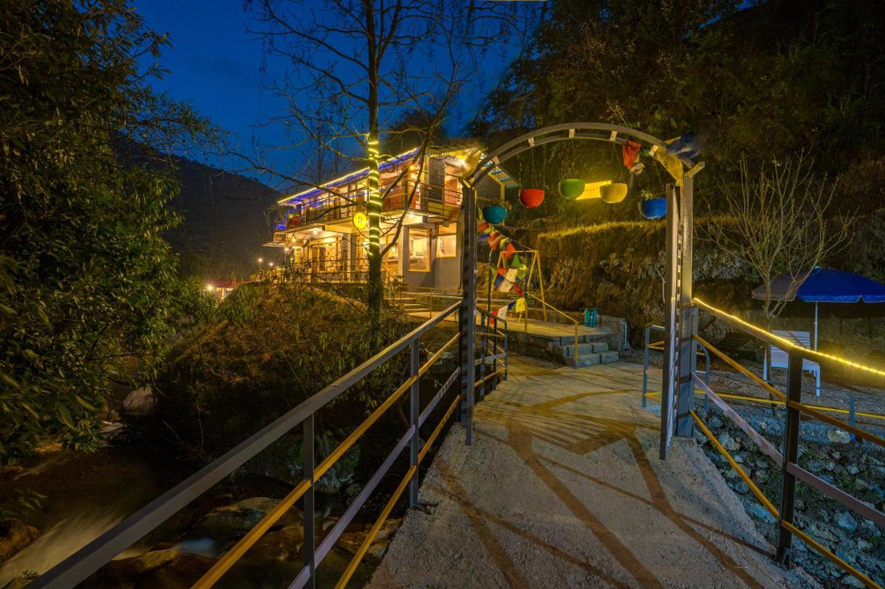The Hosteller Mussoorie By The Streamside, Kempty Eksteriør billede
