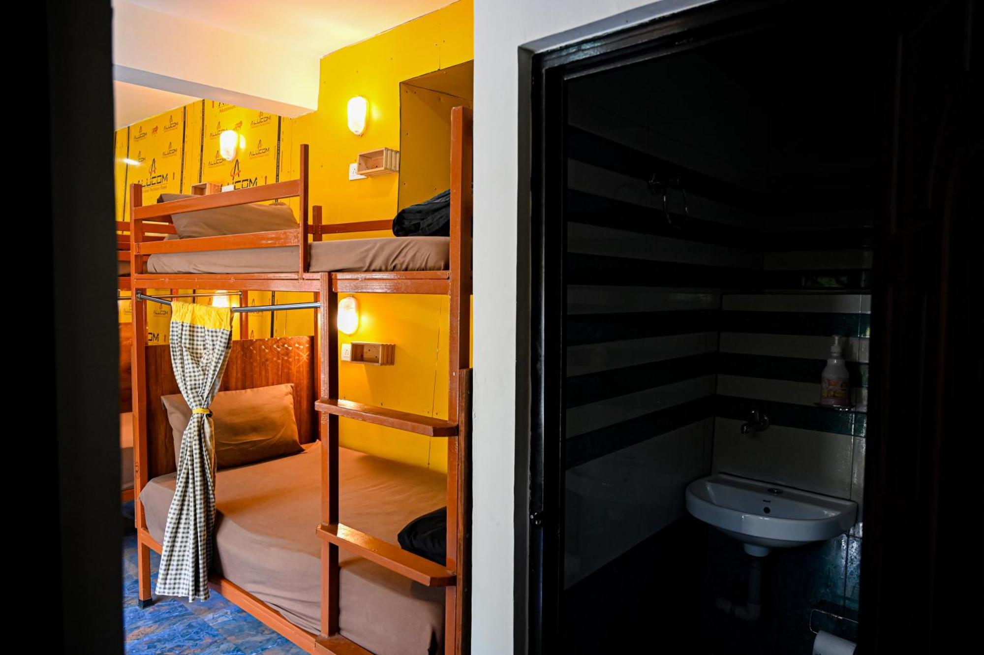 The Hosteller Mussoorie By The Streamside, Kempty Eksteriør billede
